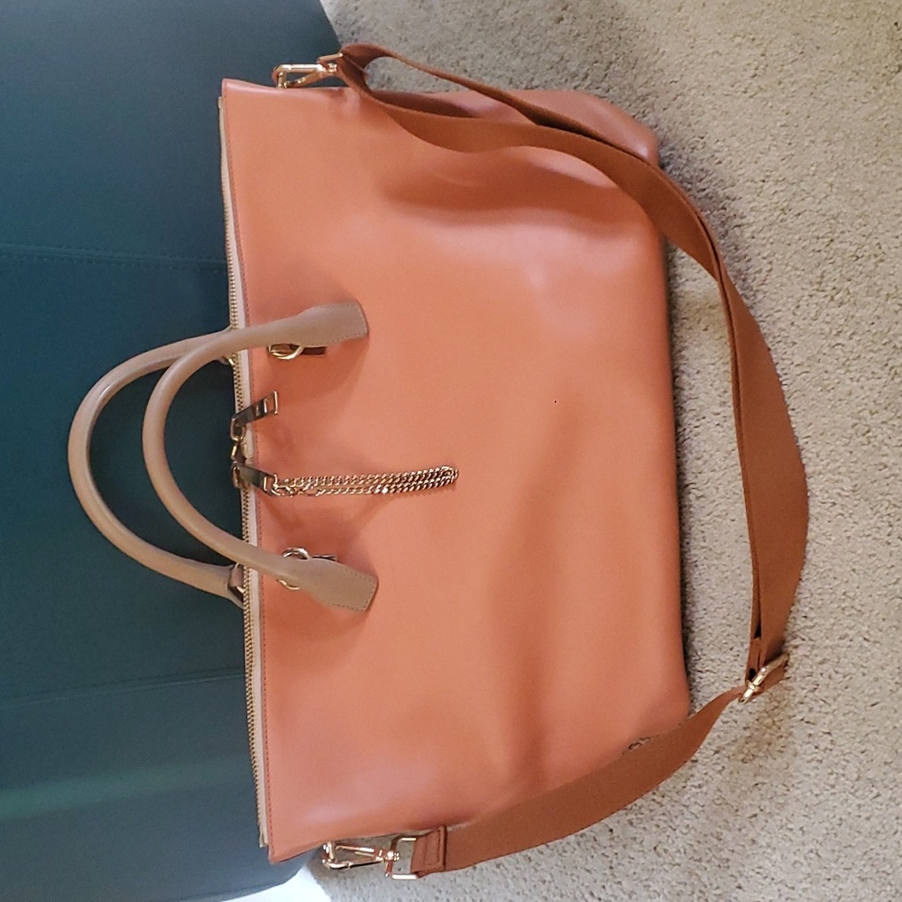 Chloe Baylee two-tone large handbag